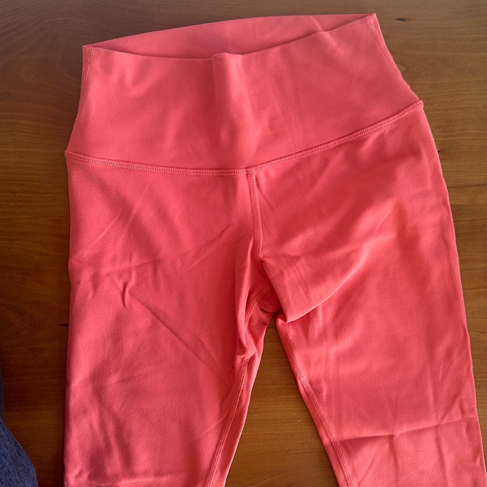 Size Small Alo Yoga Airbrush Legging